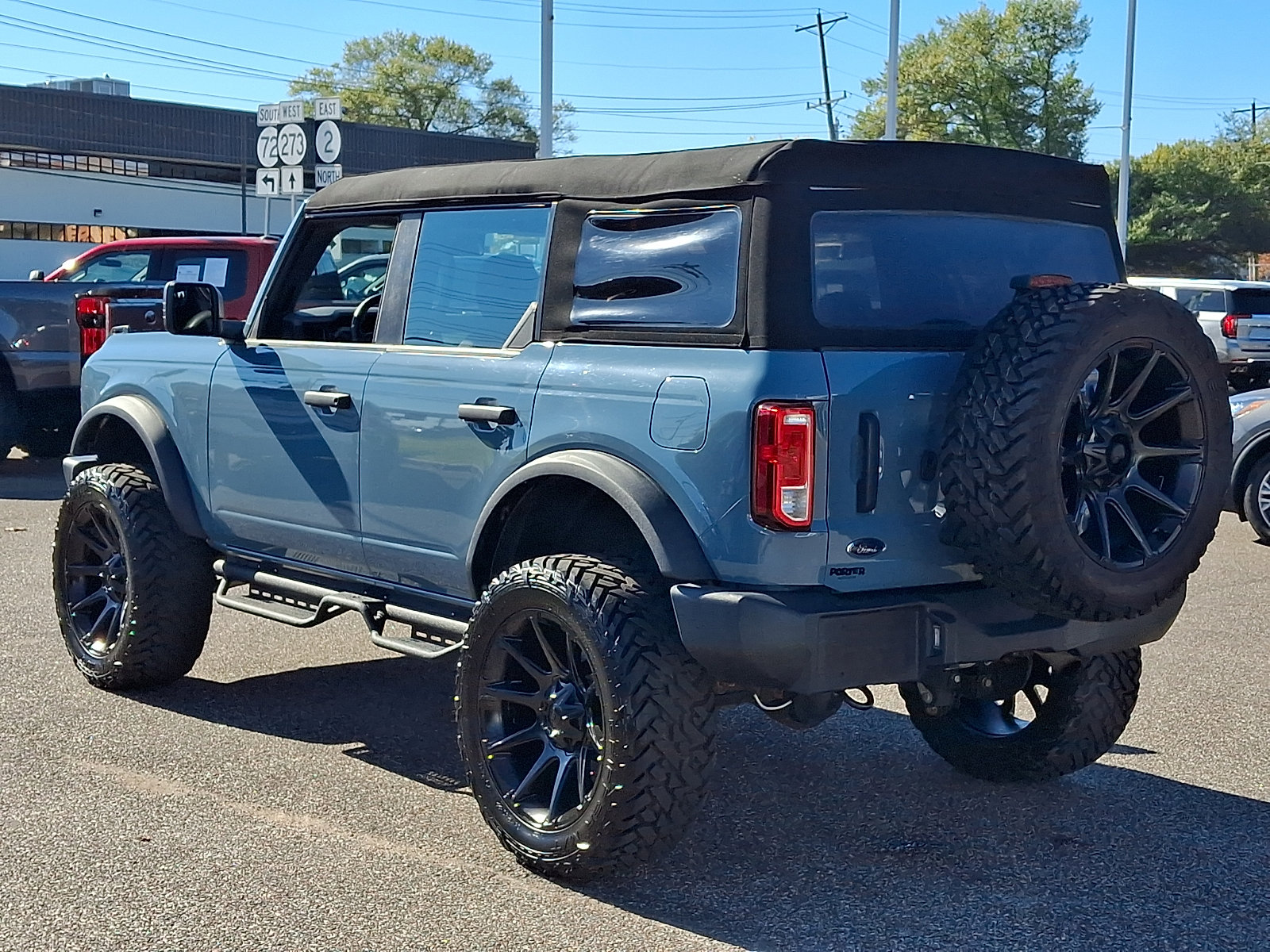 Used 2023 Ford Bronco 4-Door AWD/4WD image 7