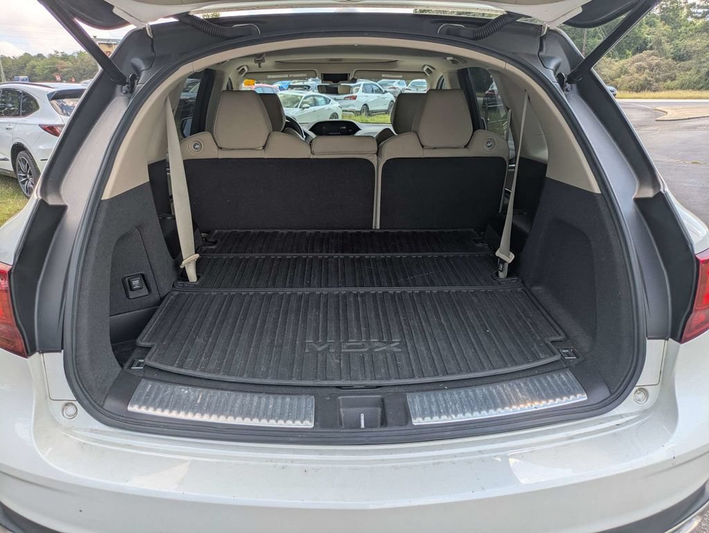 Used 2017 Acura MDX FWD image 13