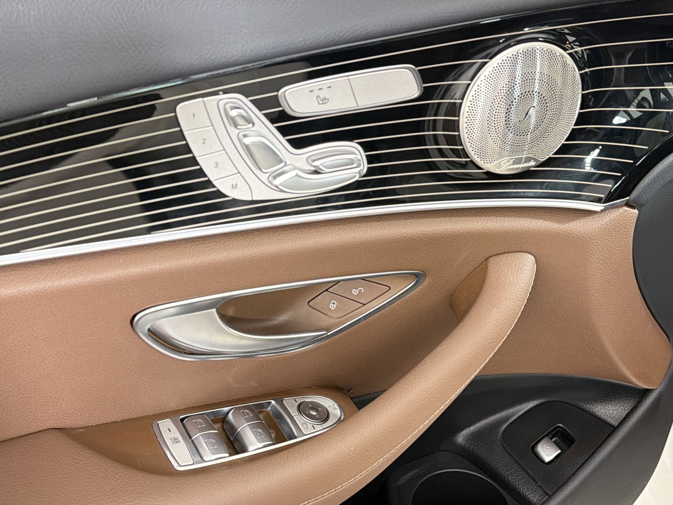 Used 2023 Mercedes-Benz E 350 4MATIC Sedan image 22