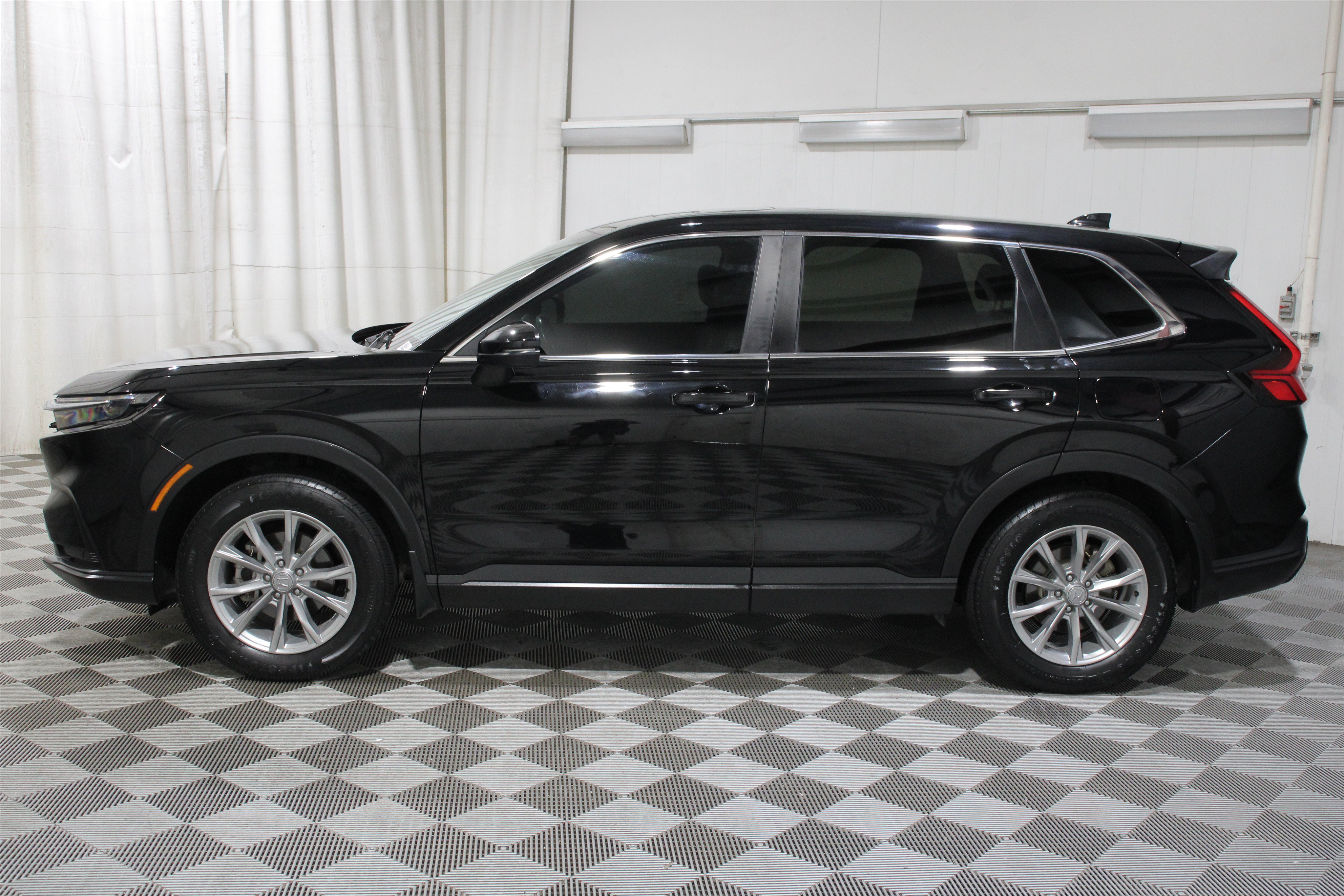 Used 2023 Honda CR-V EX-L image 37