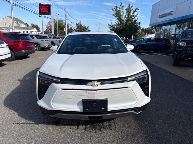 Used 2024 Chevrolet Blazer EV LT AWD/4WD image 3