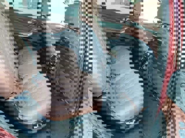 Used 2024 BMW X7 xDrive40i image 18