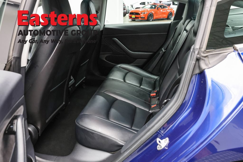 Used 2020 Tesla Model 3 Standard Range RWD image 18