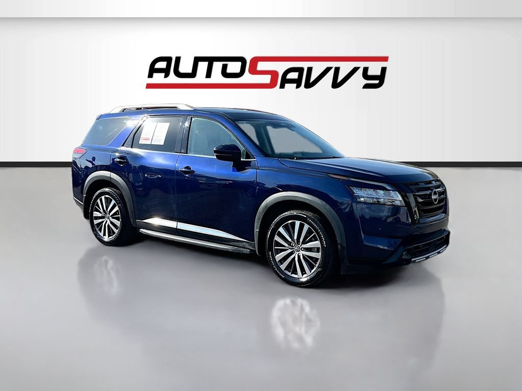 Used 2022 Nissan Pathfinder Platinum w/ Lighting Package (N93)