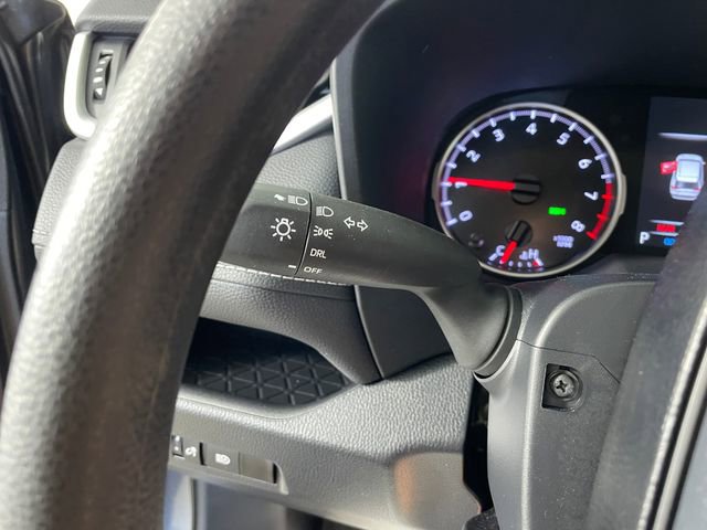 Used 2021 Toyota RAV4 LE AWD/4WD image 13