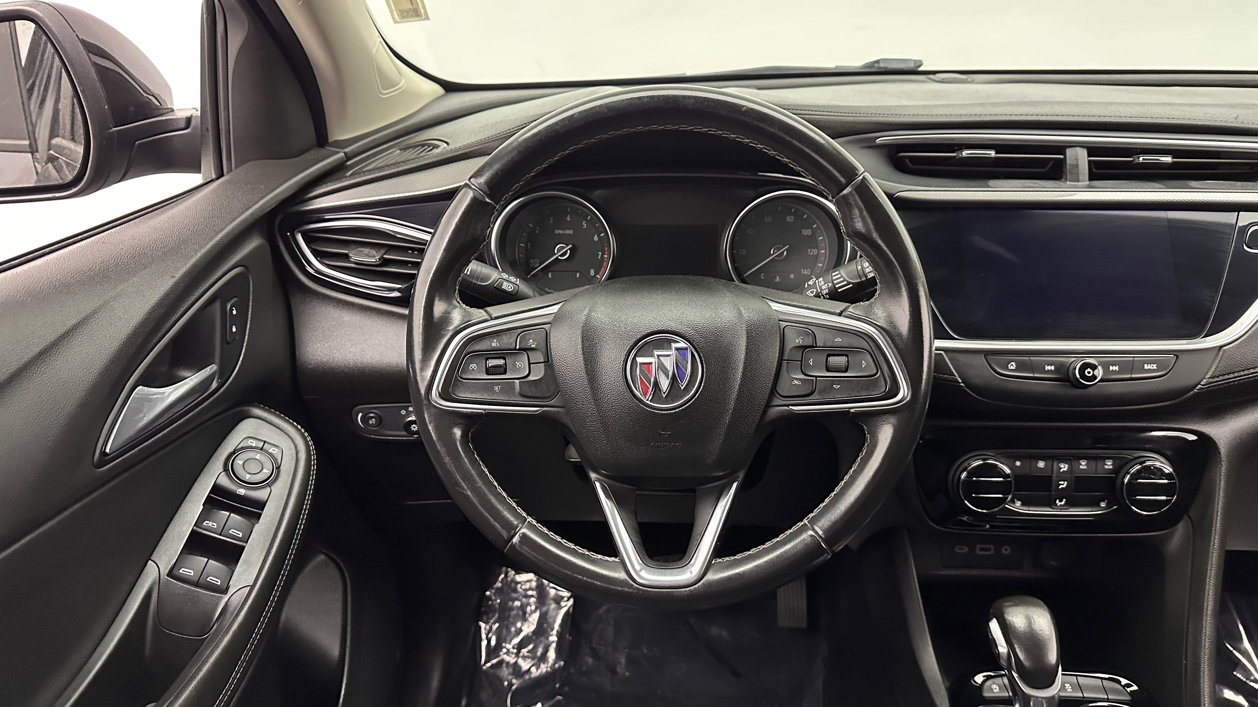 Used 2020 Buick Encore GX Select image 28