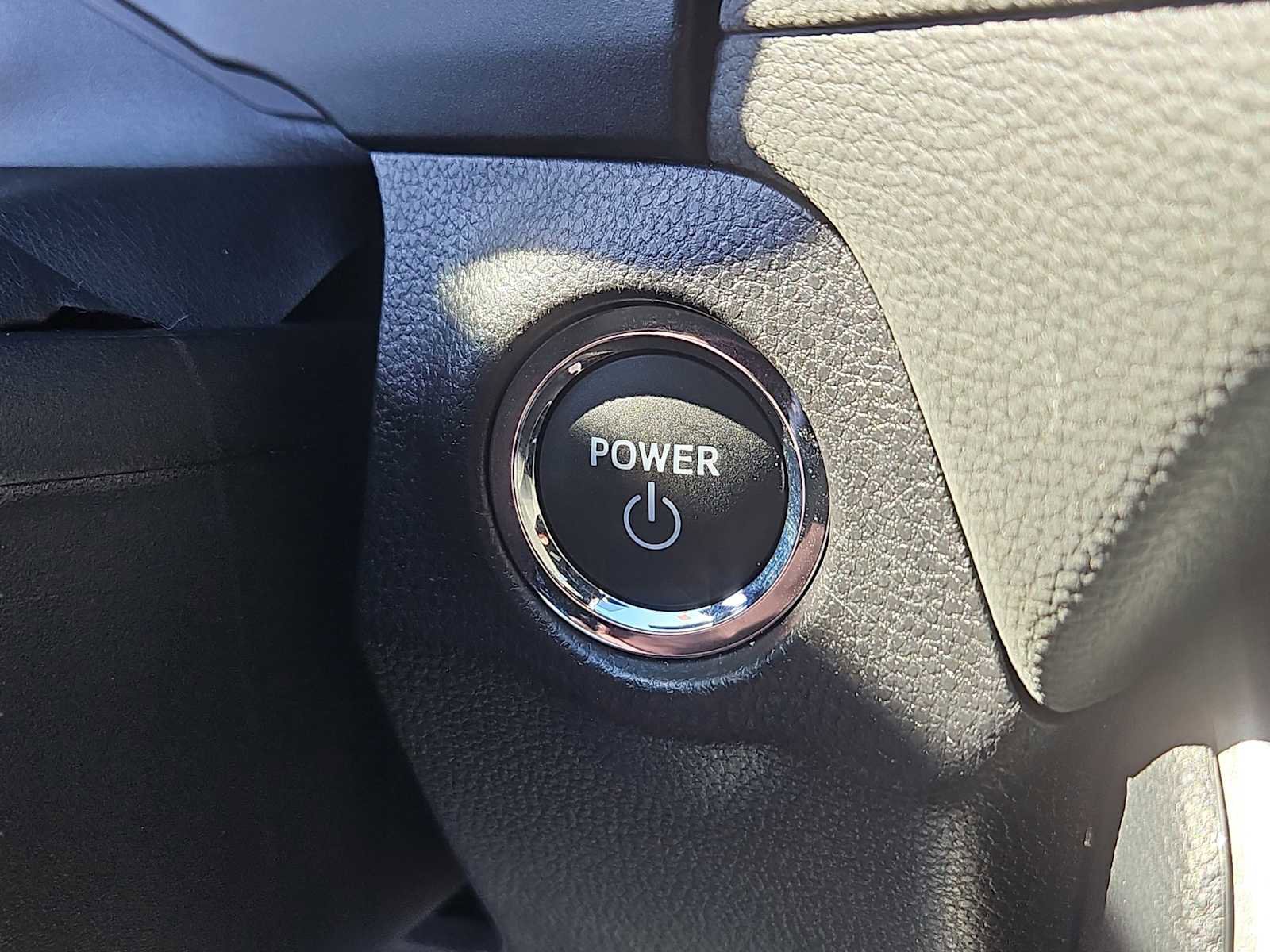 Used 2025 Toyota RAV4 XSE w/ Advanced Technology Package image 26