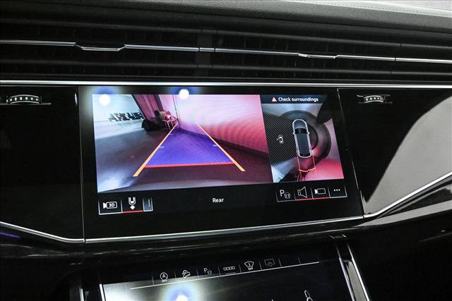 Certified 2025 Audi Q8 Prestige w/ Prestige Package image 14