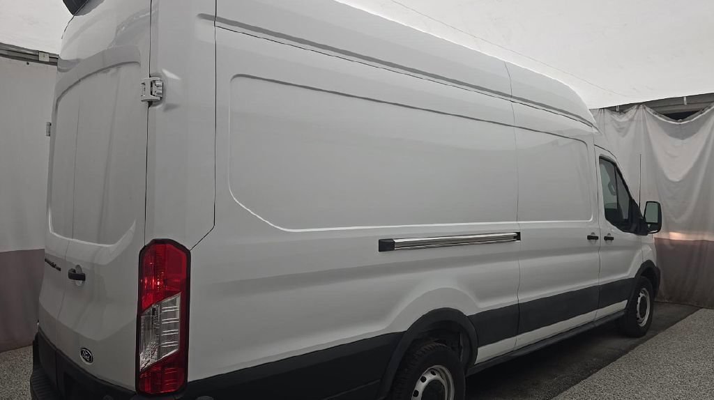 Used 2026 Ford Transit 250 148 High Roof Extended RWD image 3