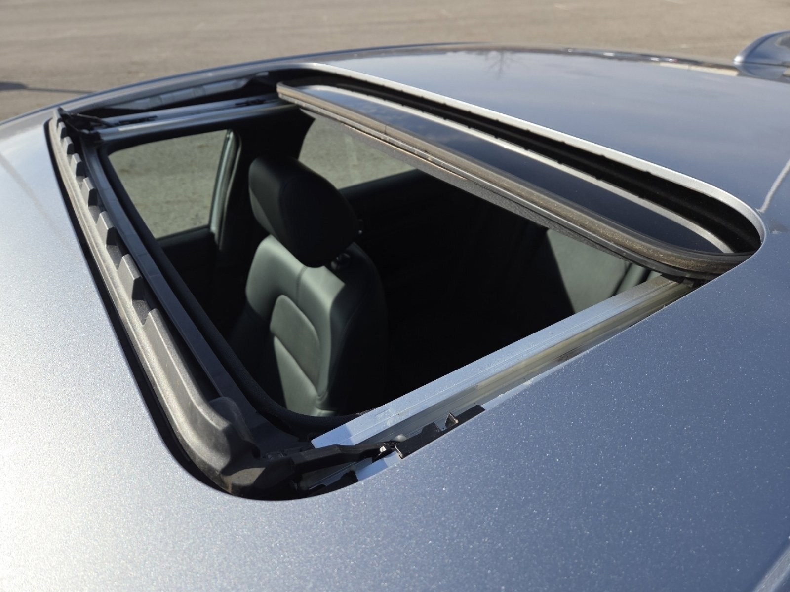 Used 2022 Honda Civic Sport Touring image 4