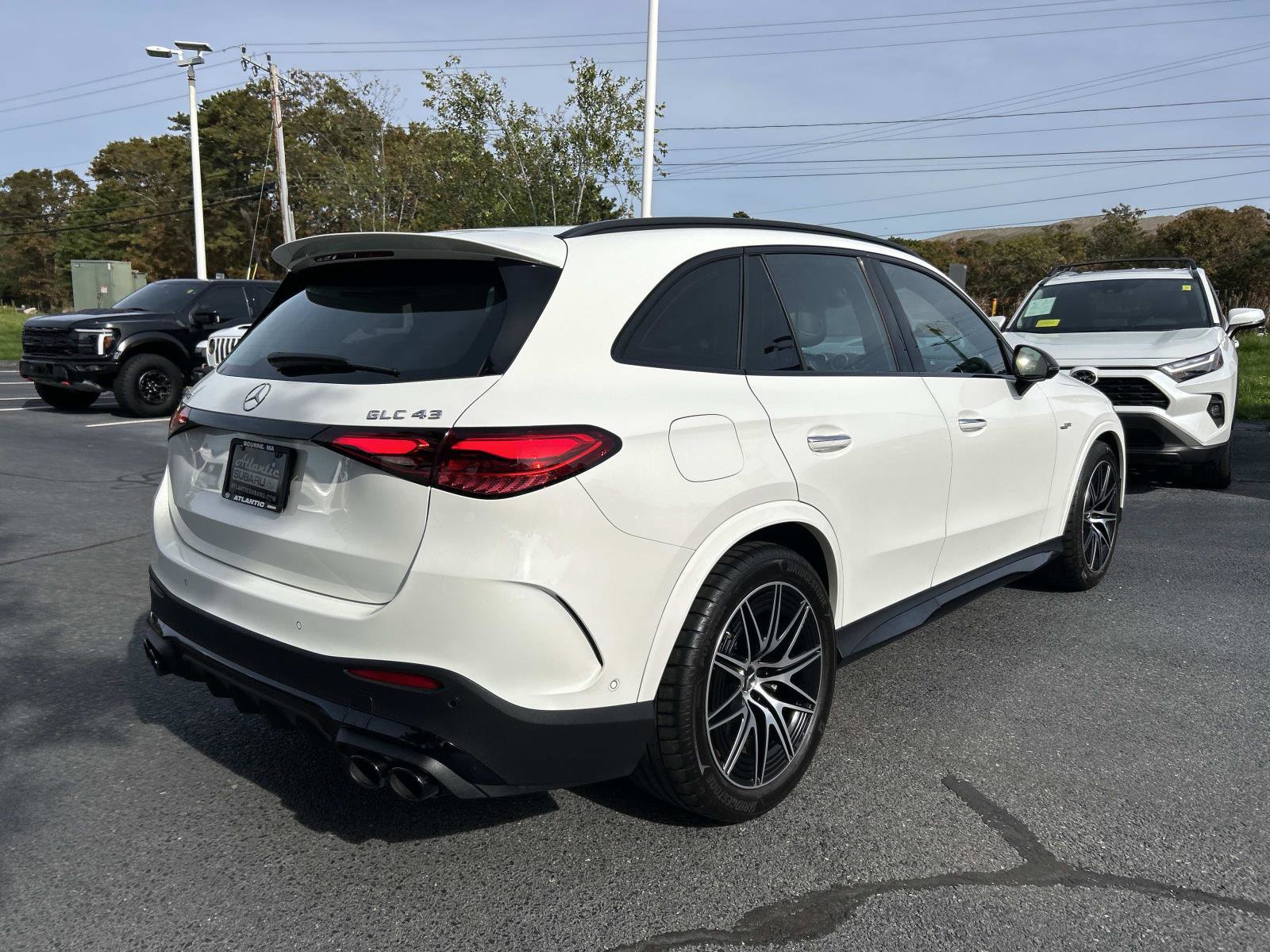 Used 2025 Mercedes-Benz GLC 43 AMG 4MATIC image 3