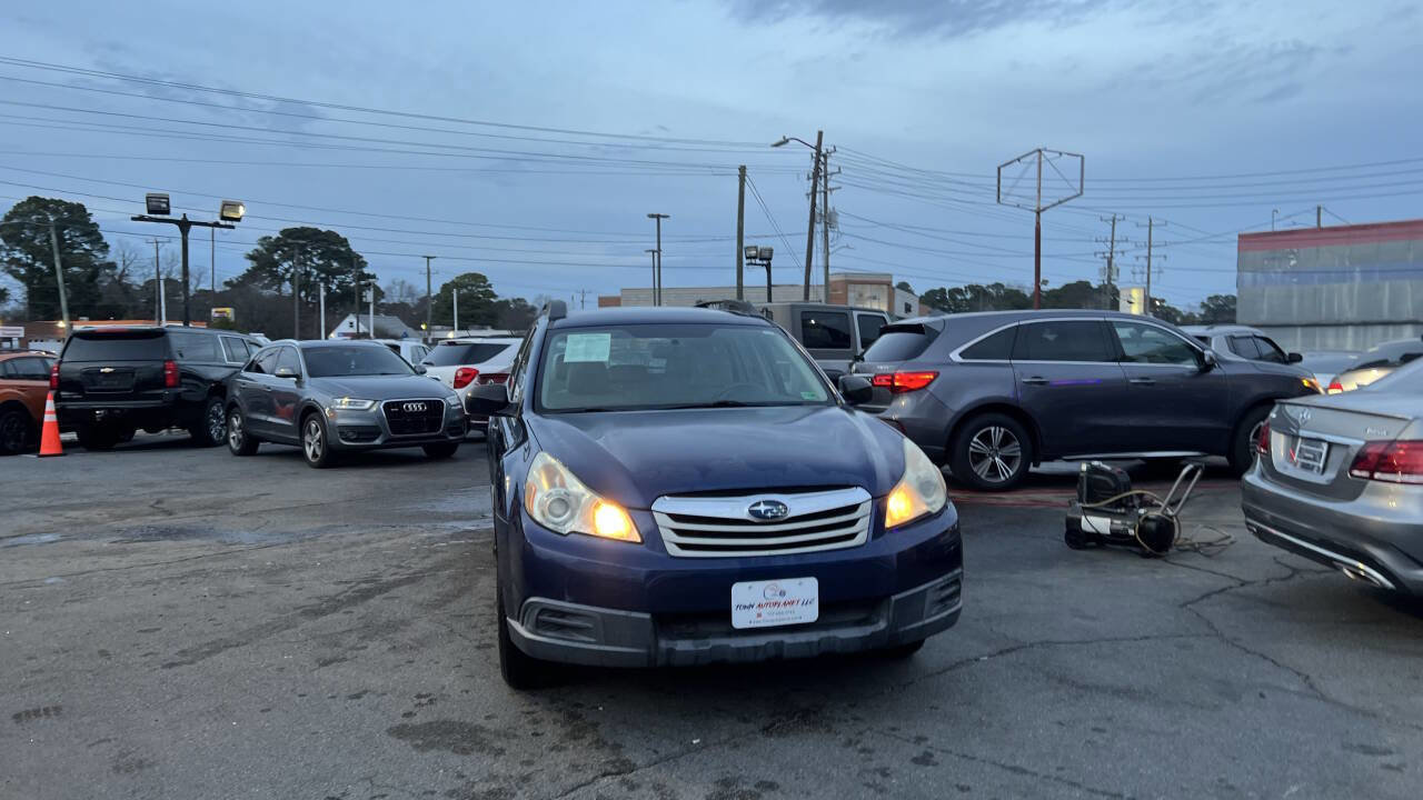 Used 2010 Subaru Outback 2.5i image 1