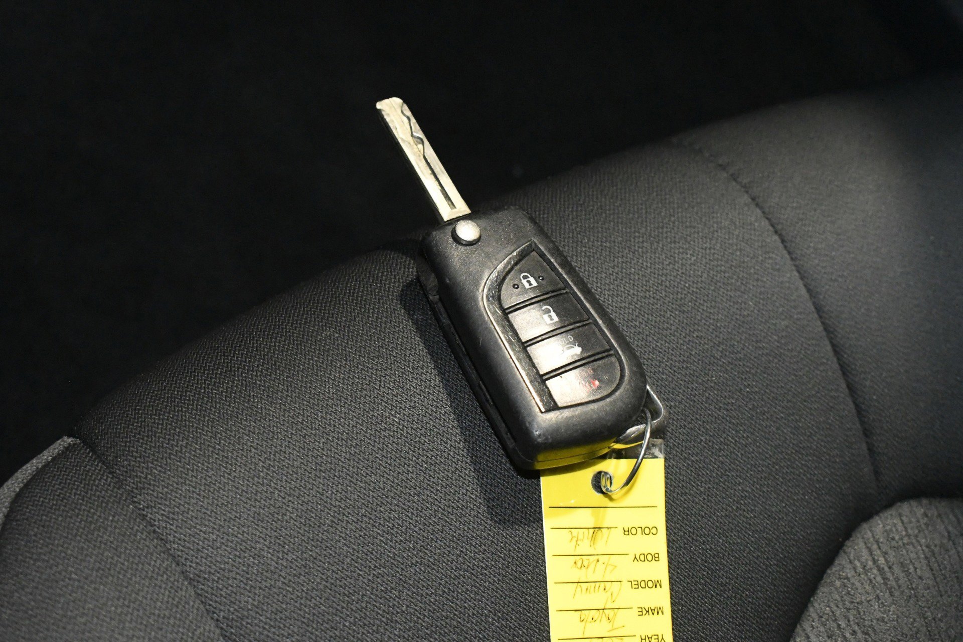 Used 2021 Toyota Camry LE image 97