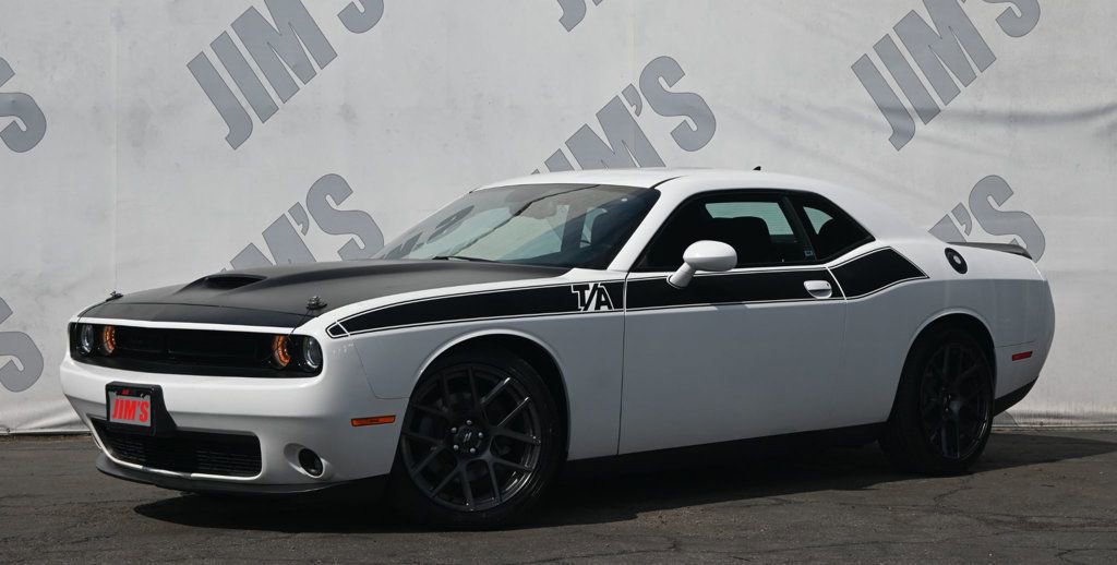 Used 2018 Dodge Challenger R/T w/ Quick Order Package 28P T/A RWD image 1