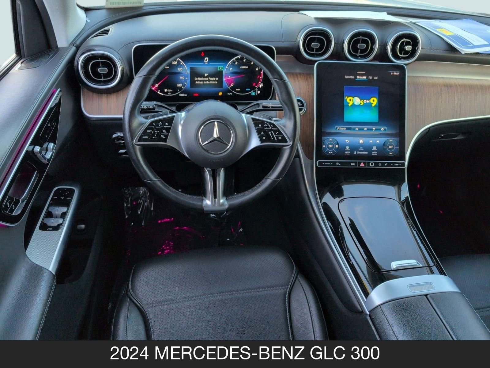 Used 2024 Mercedes-Benz GLC 300 4MATIC image 13