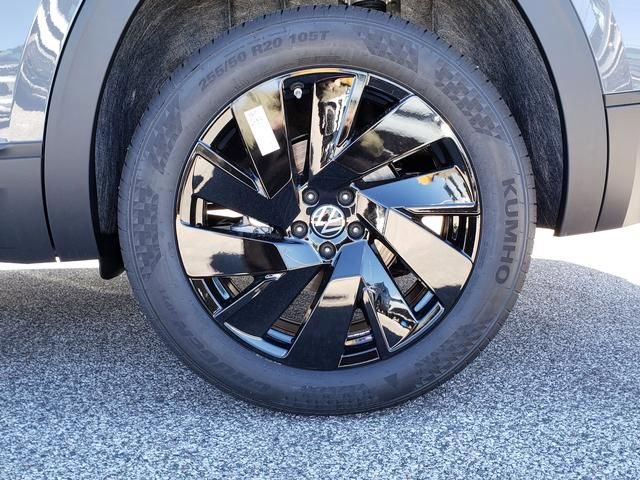 New 2026 Volkswagen Atlas SE image 12