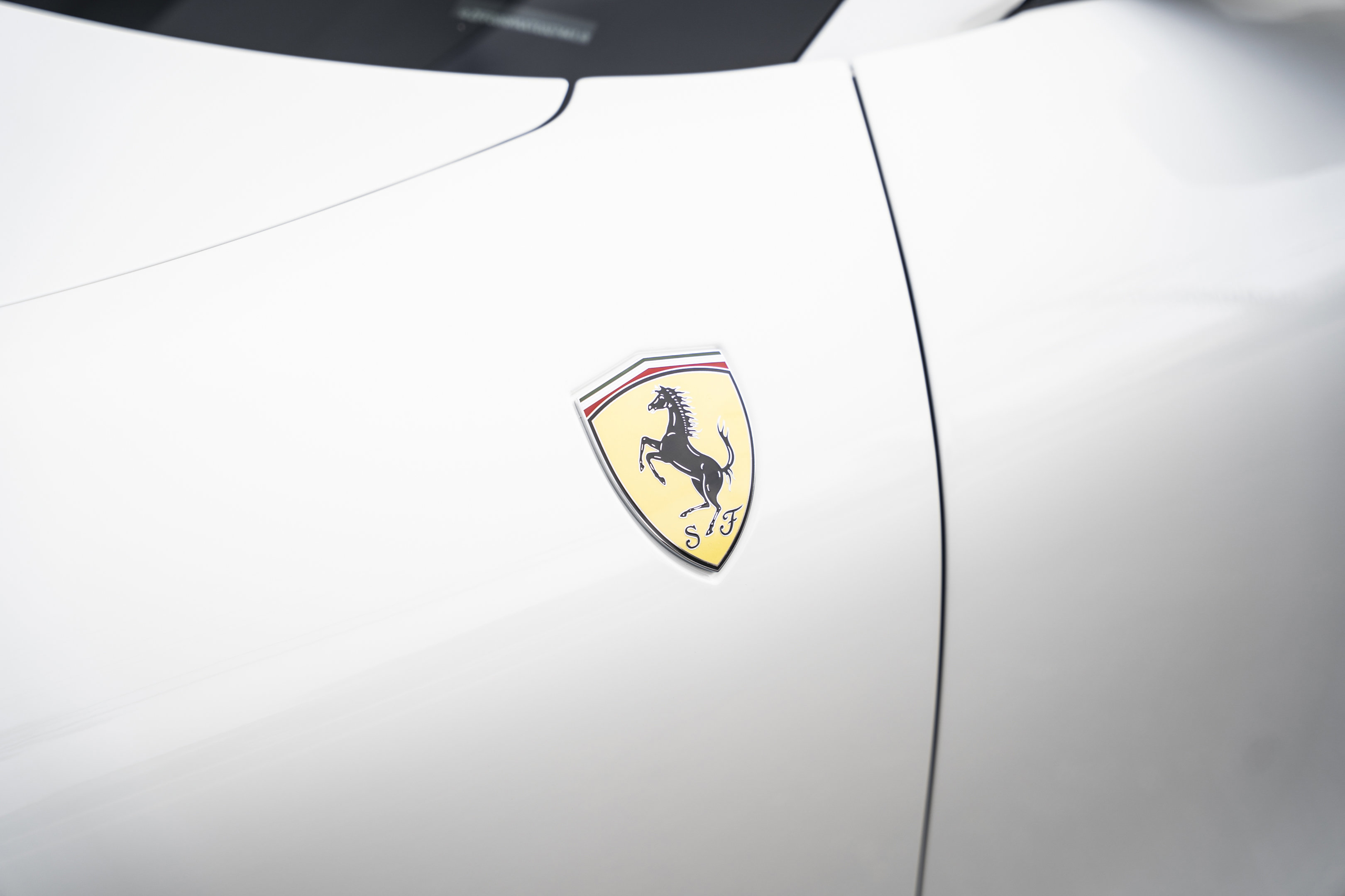 Used 2026 Ferrari Roma Spider RWD image 20