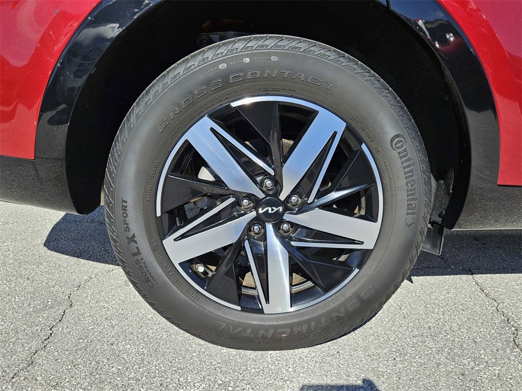 Used 2022 Kia Sorento S image 41