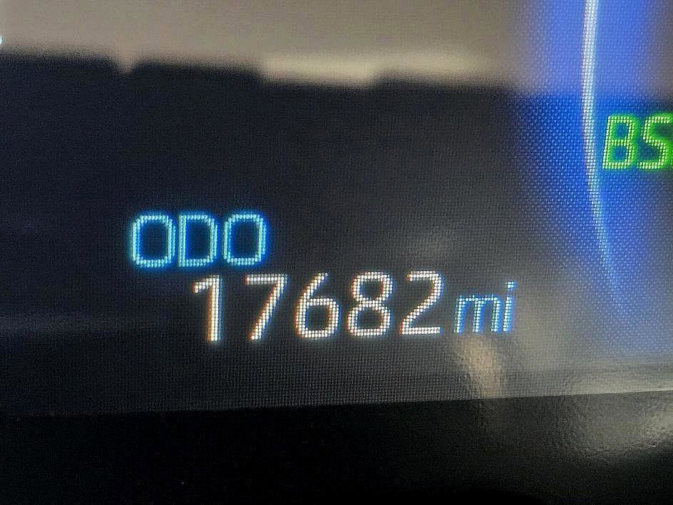 Used 2025 Toyota RAV4 LE image 31