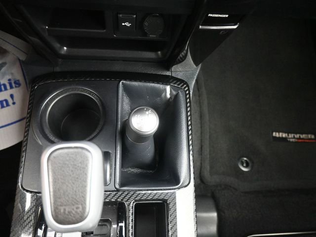 Used 2024 Toyota 4Runner TRD Off-Road image 19