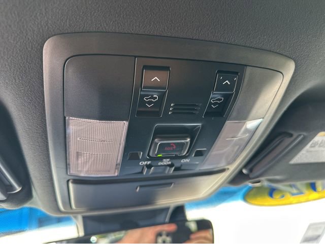 Used 2023 Lexus GX 460 Premium w/ Premium Package image 15