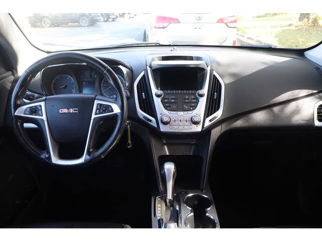 Used 2015 GMC Terrain SLT w/ Chrome Appearance Package AWD/4WD image 9