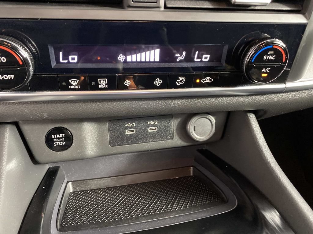 Used 2024 Nissan Rogue SV AWD/4WD image 20