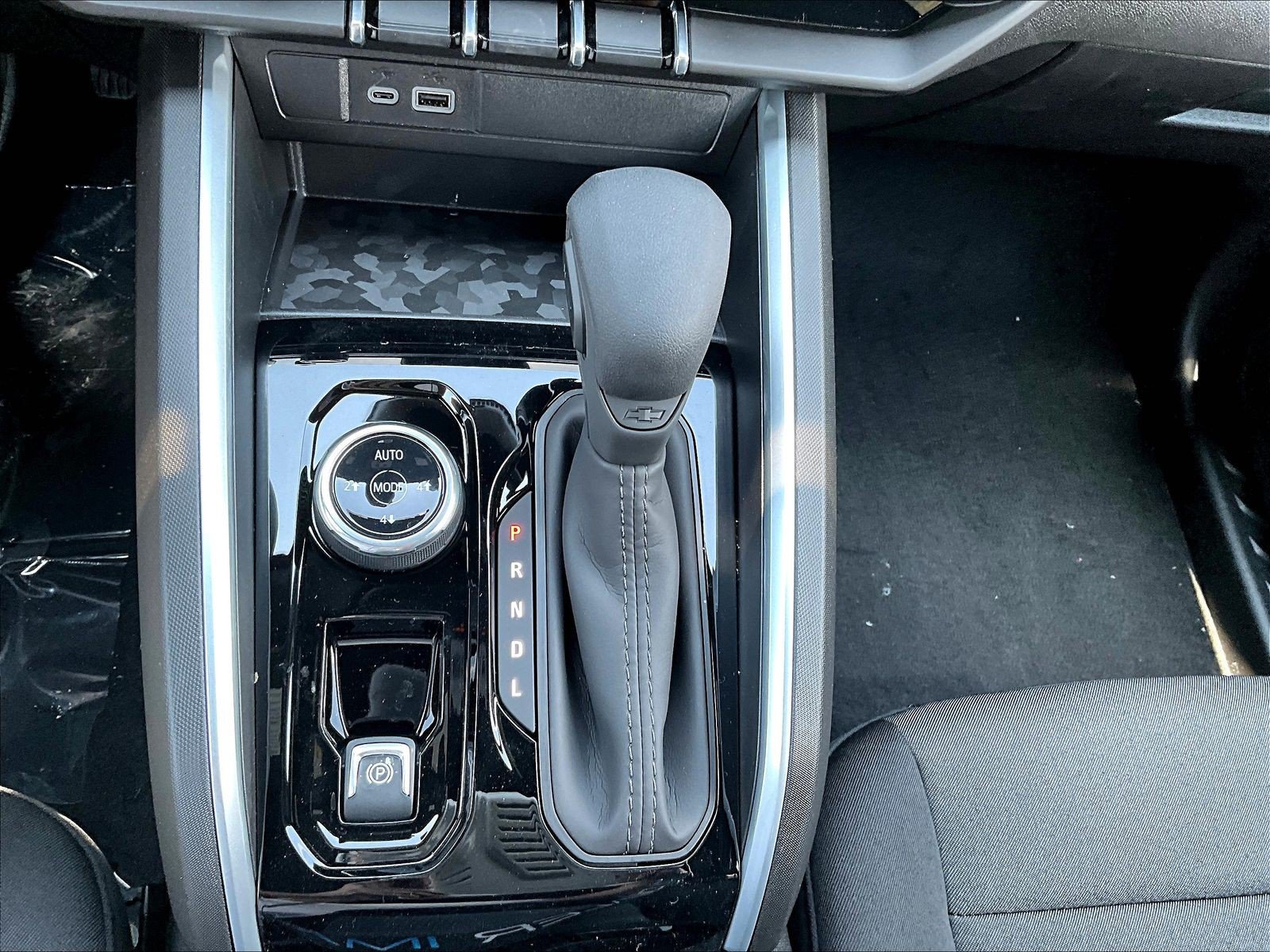 New 2026 Chevrolet Colorado Trail Boss AWD/4WD image 25