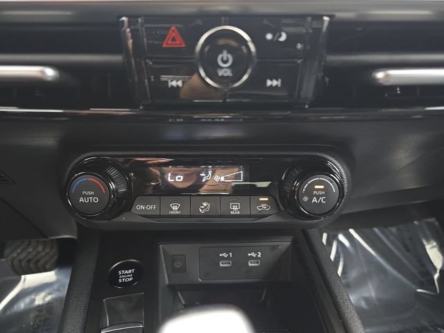 Used 2026 Nissan Kicks SV FWD image 24