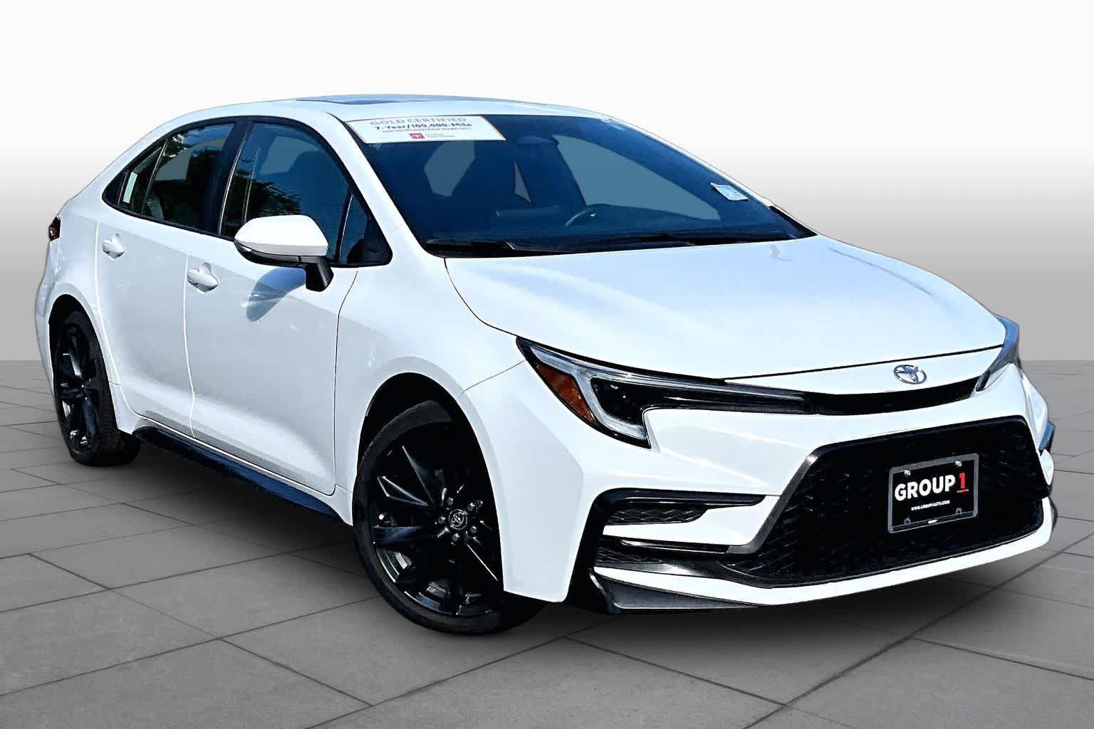 Certified 2024 Toyota Corolla SE w/ SE Premium Package FWD image 3