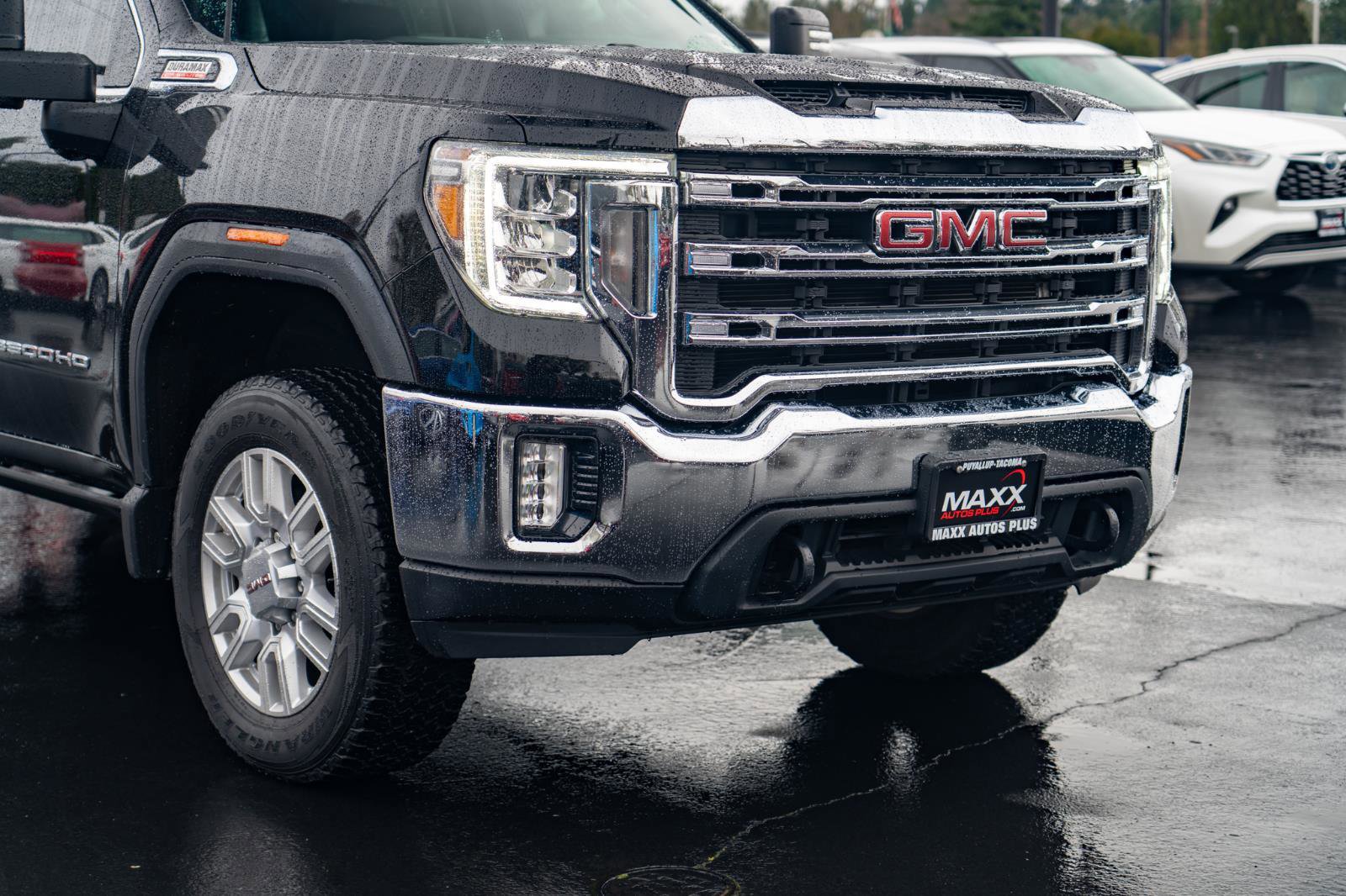 Used 2023 GMC Sierra 3500 SLE w/ SLE Value Package AWD/4WD image 5