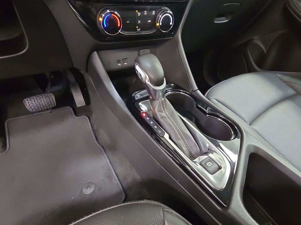 Certified 2024 Buick Encore GX Sport Touring FWD image 22