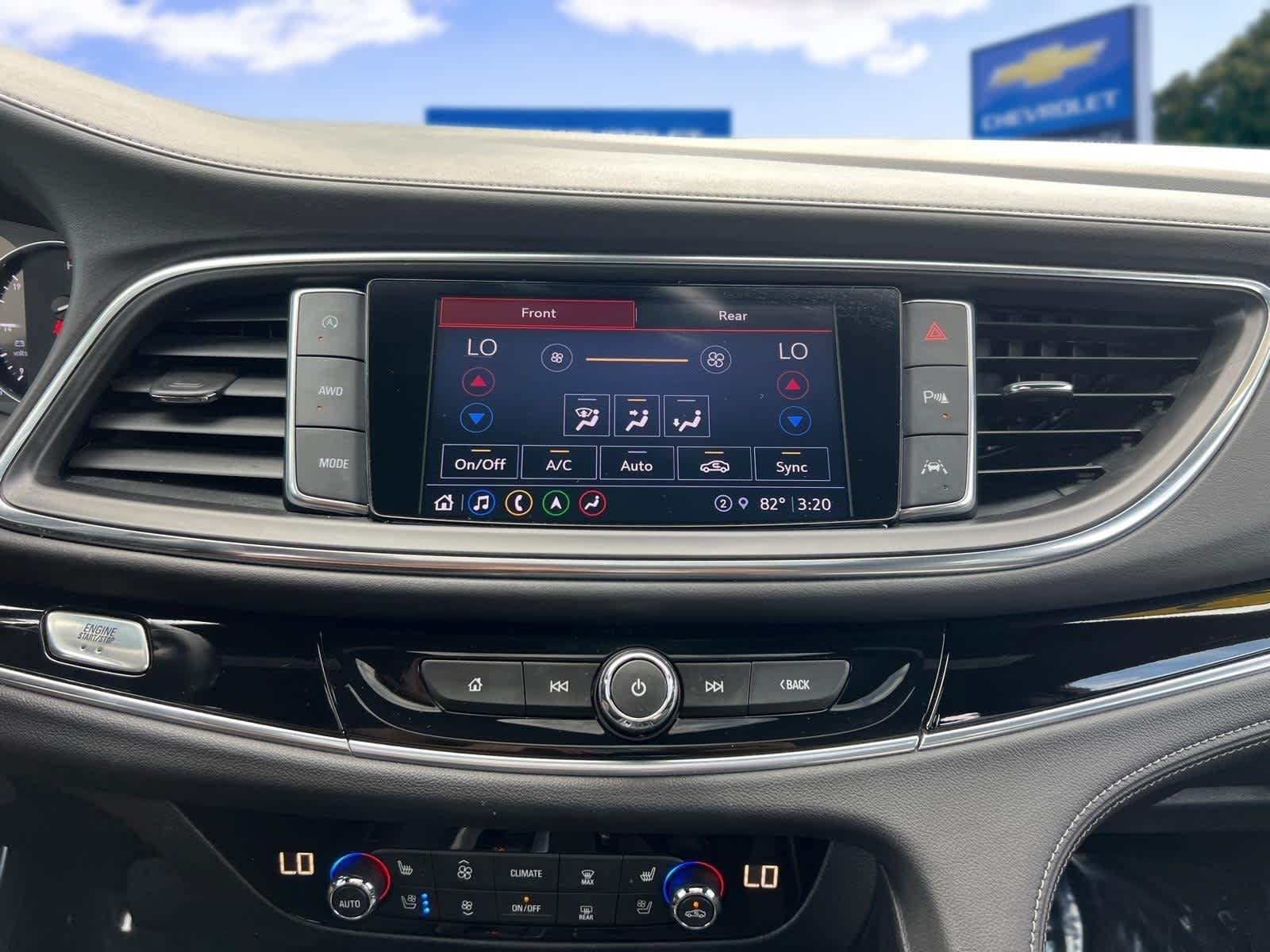 Certified 2022 Buick Enclave Avenir w/ Trailering Package, 5000 lbs. AWD/4WD image 21