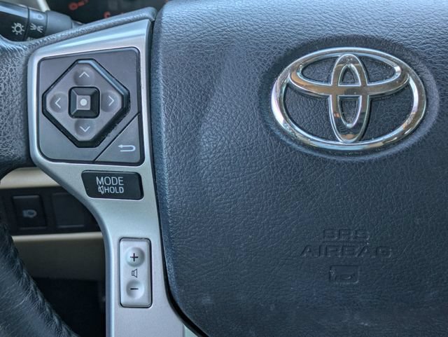 Used 2016 Toyota Sequoia SR5 RWD image 18