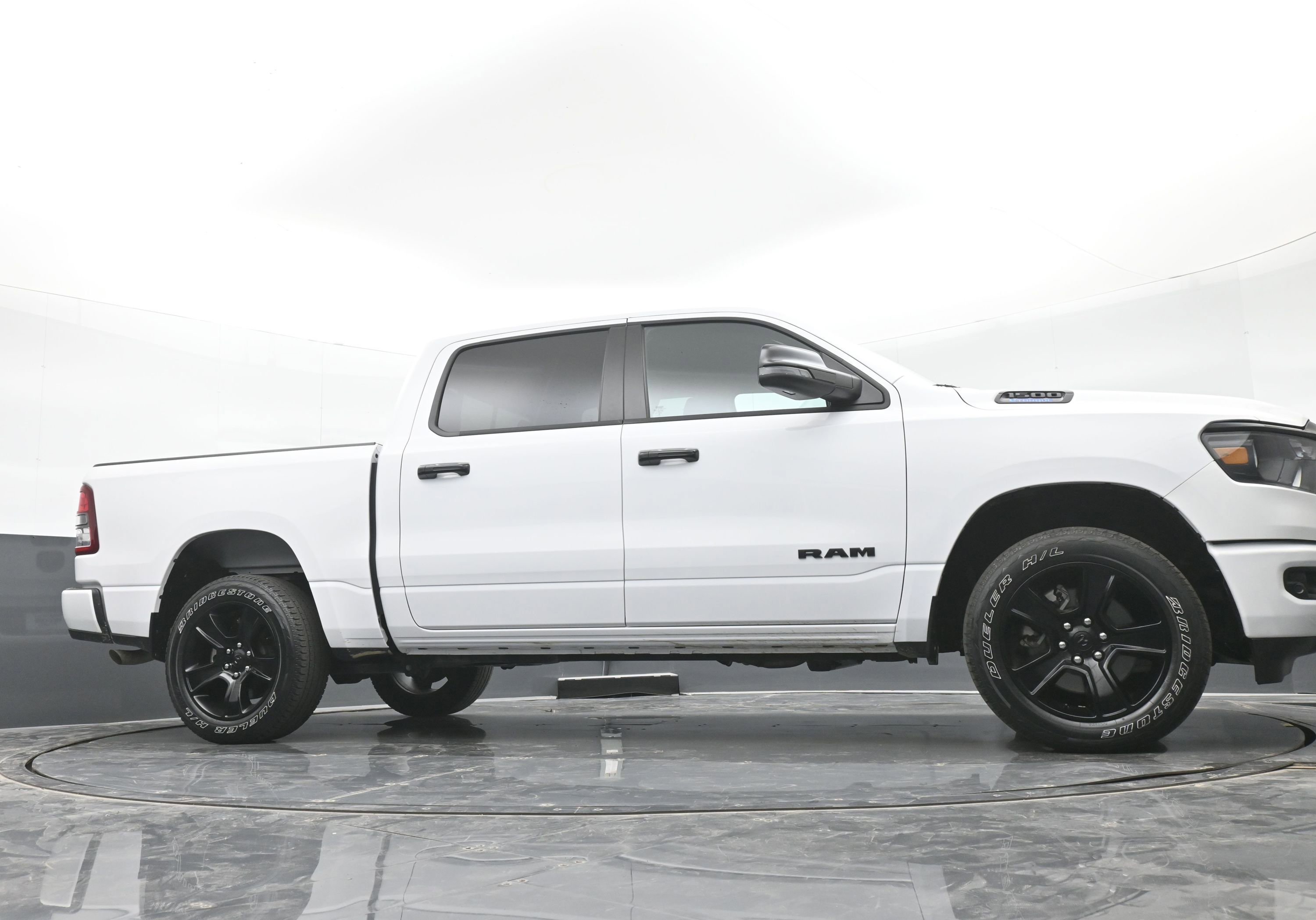 Used 2023 RAM 1500 Big Horn AWD/4WD image 40