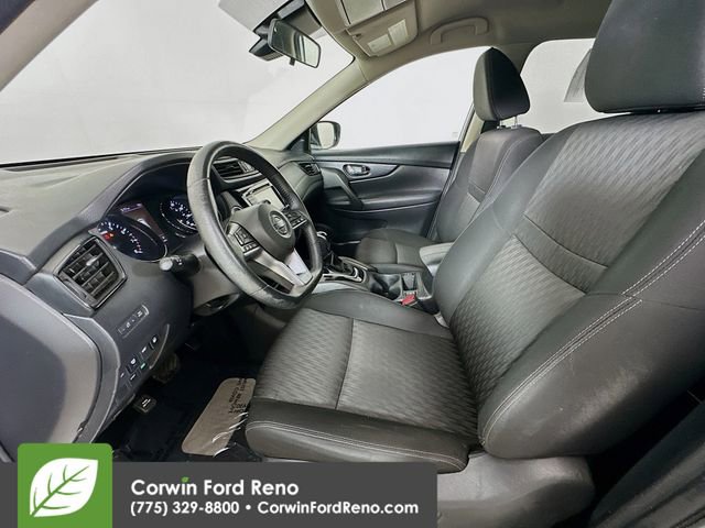 Used 2019 Nissan Rogue SV image 19