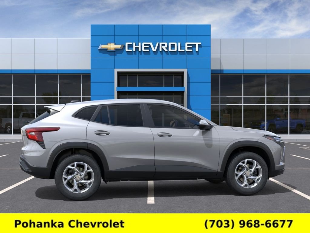 New 2026 Chevrolet Trax LS w/ LS Convenience Package FWD image 5
