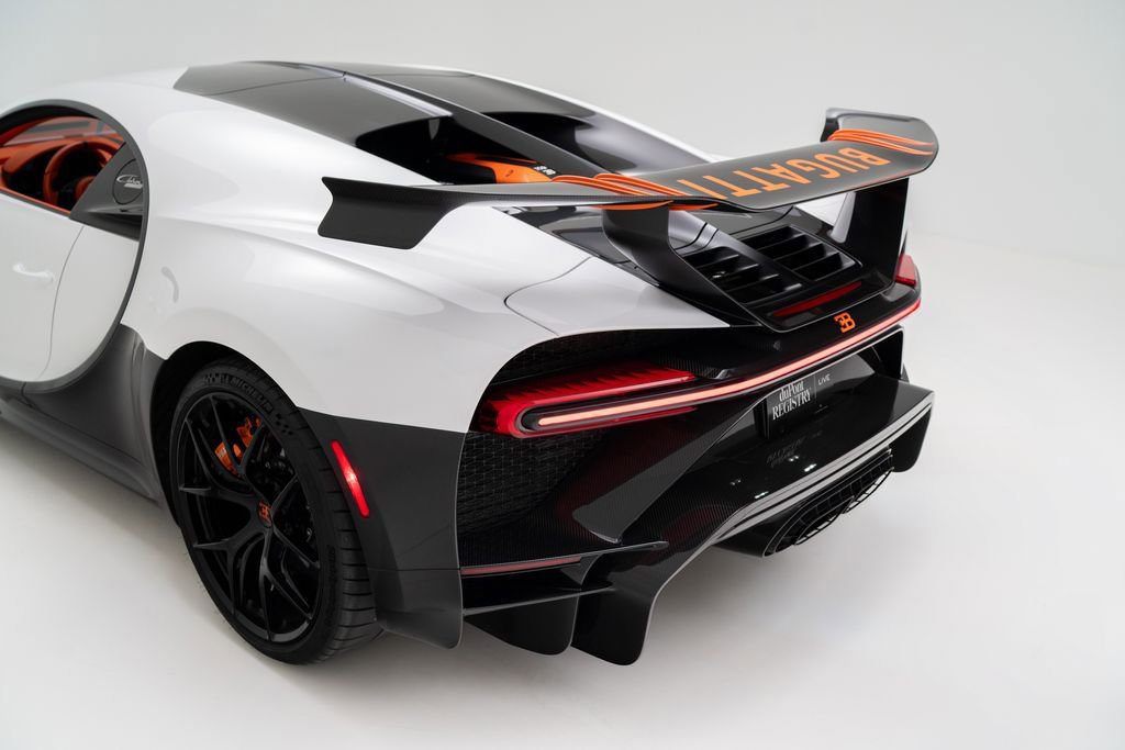 Used 2022 Bugatti Chiron Pur Sport image 52