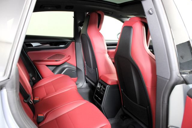 New 2026 Porsche Macan 4 Electric AWD/4WD image 24