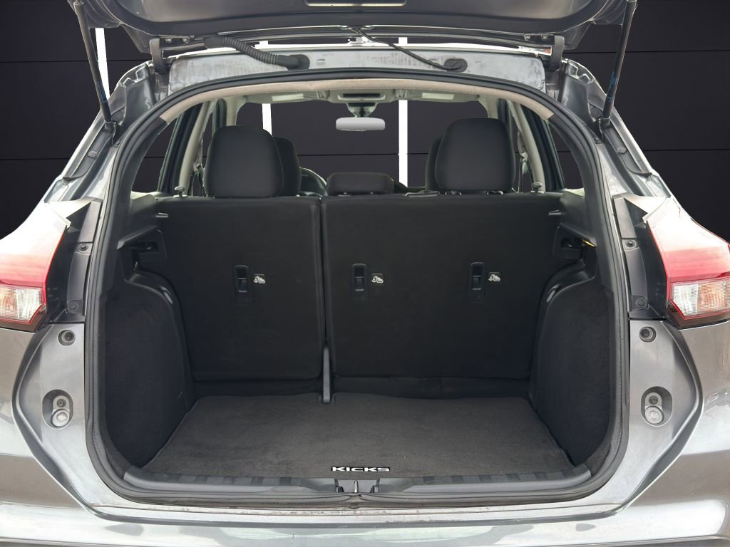 Used 2023 Nissan Kicks S FWD image 22