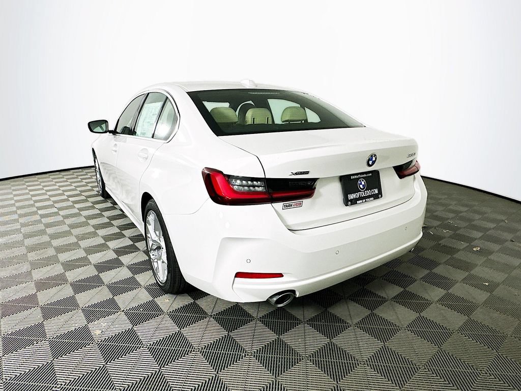 Used 2026 BMW 330i xDrive Sedan w/ Convenience Package AWD/4WD image 6