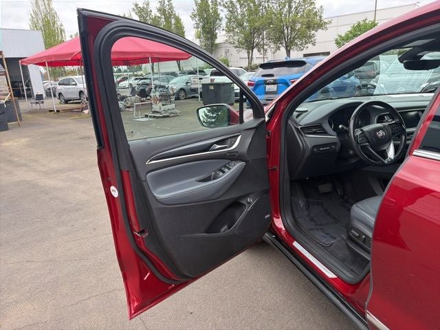 Used 2022 Buick Enclave Premium AWD/4WD image 9