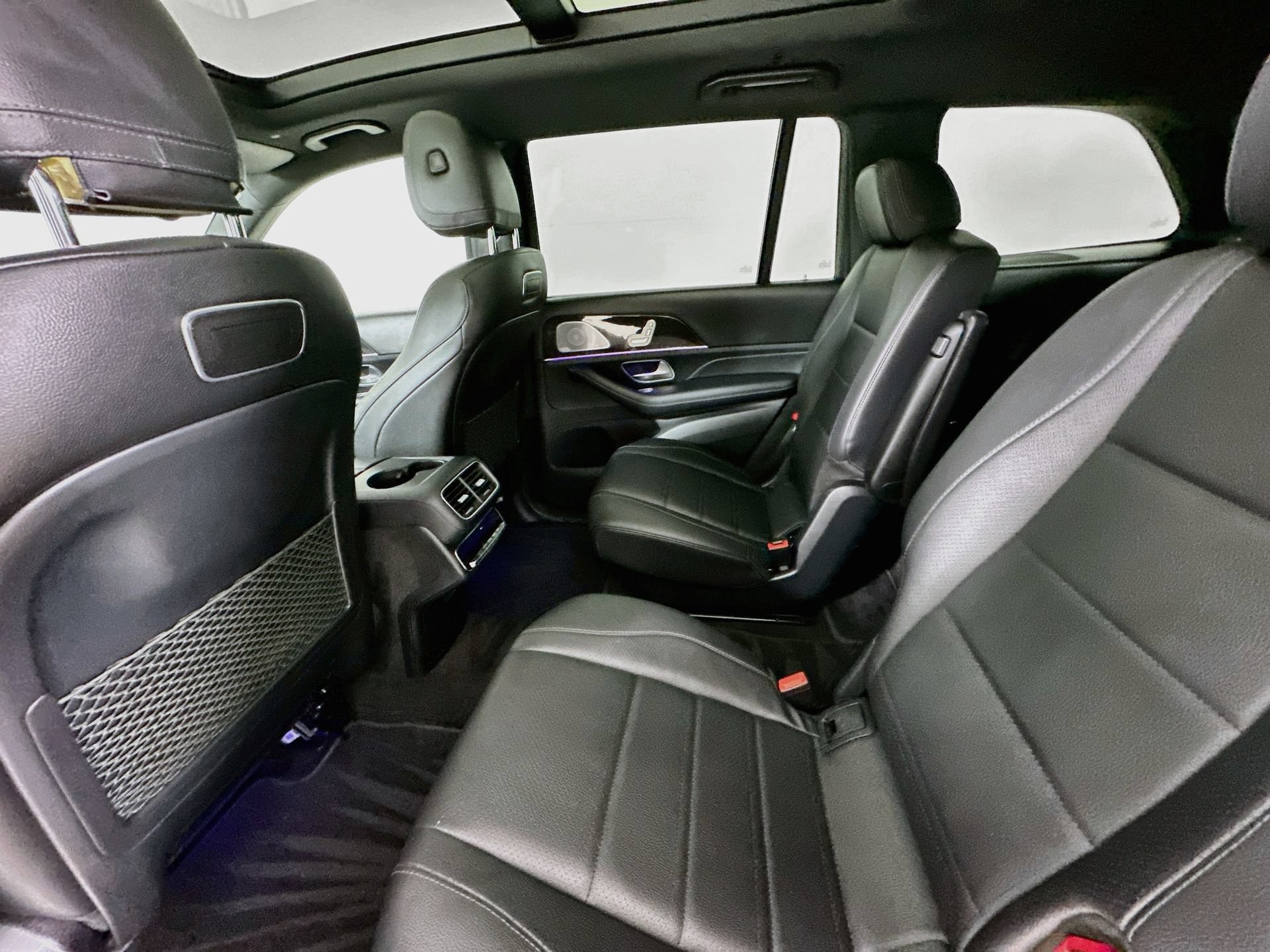 Used 2020 Mercedes-Benz GLS 450 4MATIC image 27