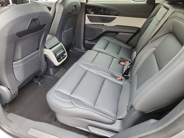 New 2025 Lincoln Nautilus Premier image 10