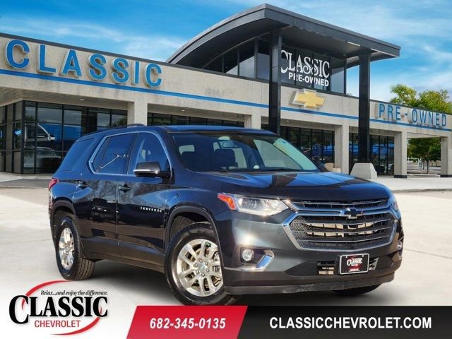 Used 2020 Chevrolet Traverse LT image 1