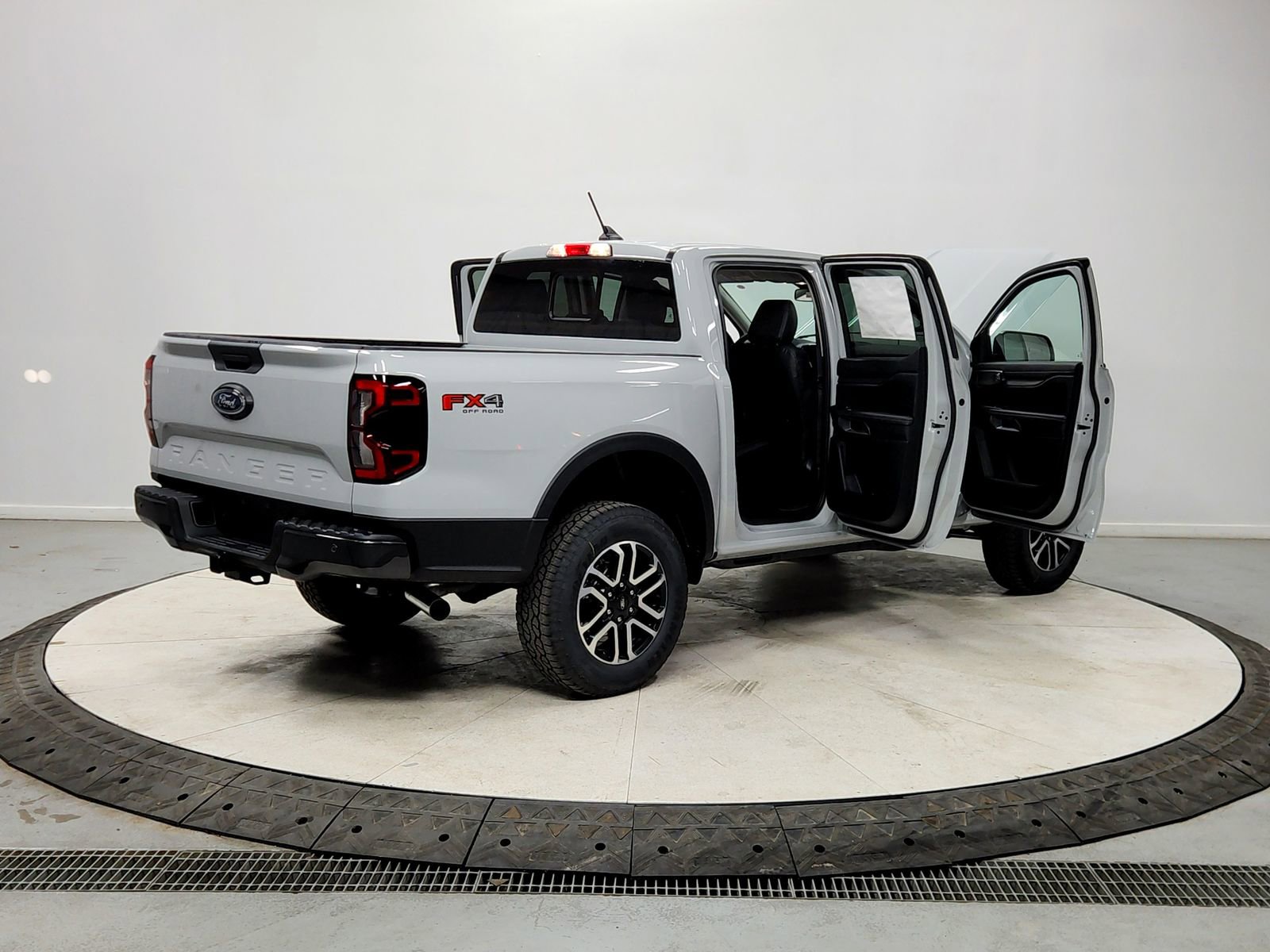 New 2026 Ford Ranger Lariat w/ FX4 Off-Road Package image 15
