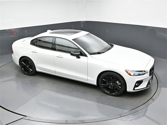 Used 2023 Volvo S60 B5 Plus w/ Climate Package image 36