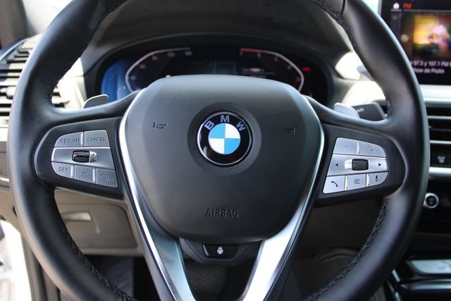 Used 2025 BMW X4 xDrive30i AWD/4WD image 21