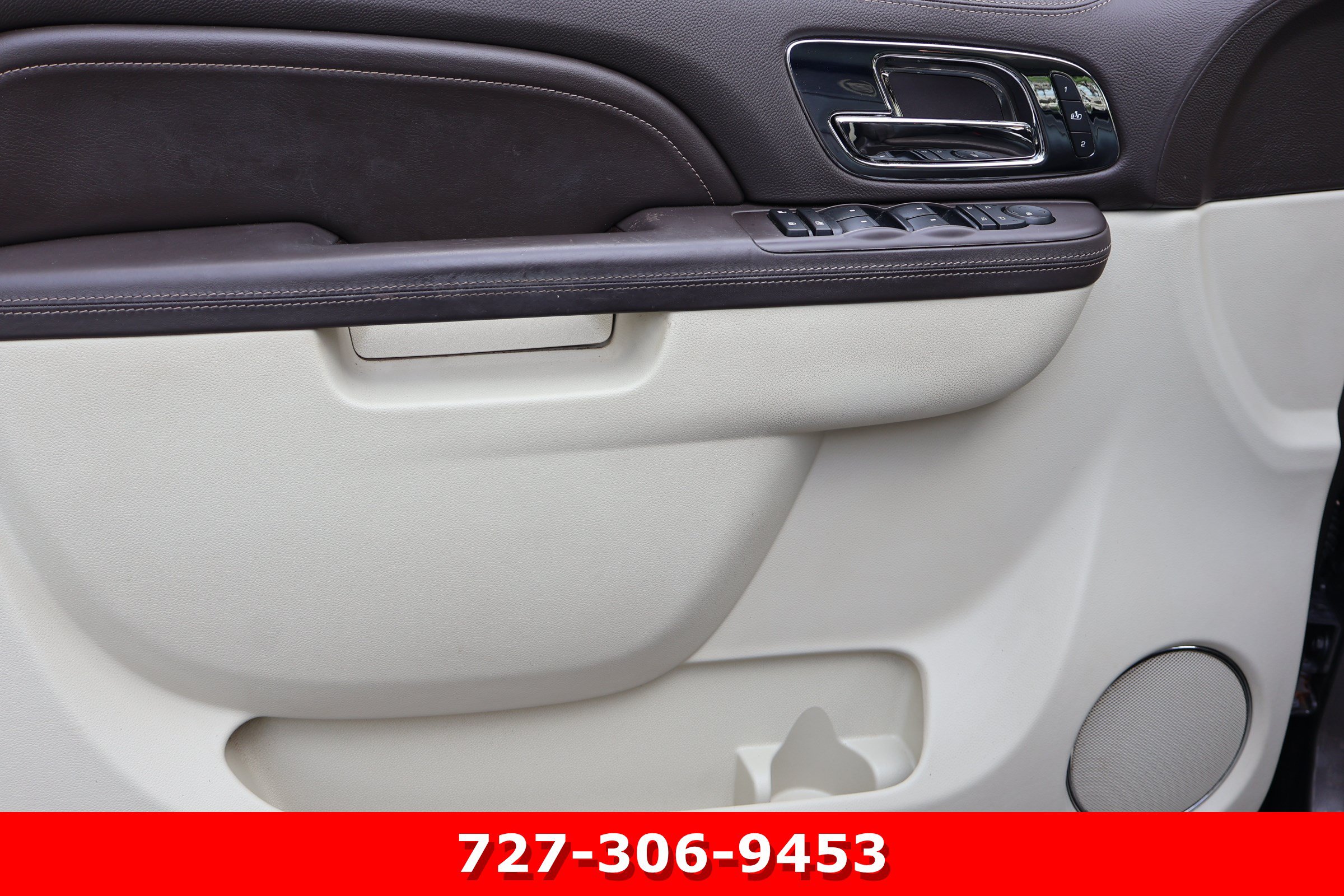 Used 2013 Cadillac Escalade ESV Platinum RWD image 16