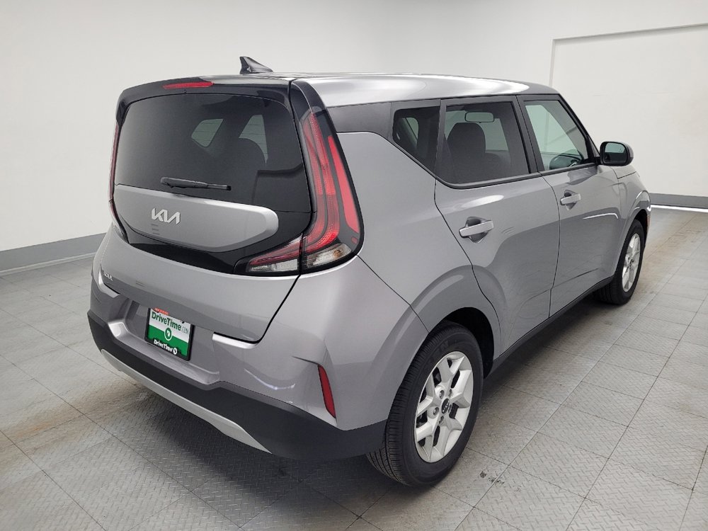 Used 2025 Kia Soul LX w/ LX Technology Package image 9